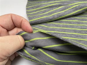 Undertøjsuld - stribet i grå / lime, med merino og bomuld